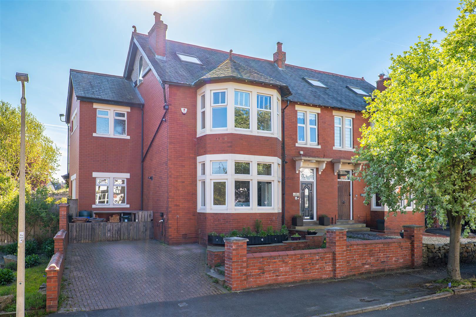 5 bed property in Windsor Road, Chorley